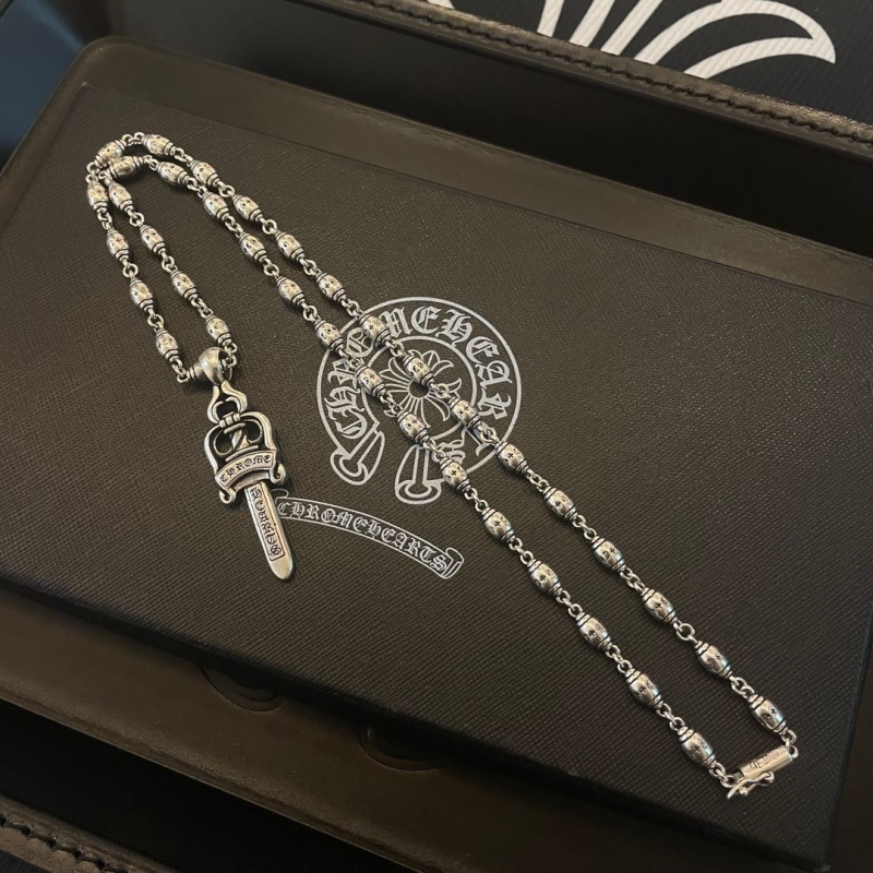Ch**me He**ts necklaces